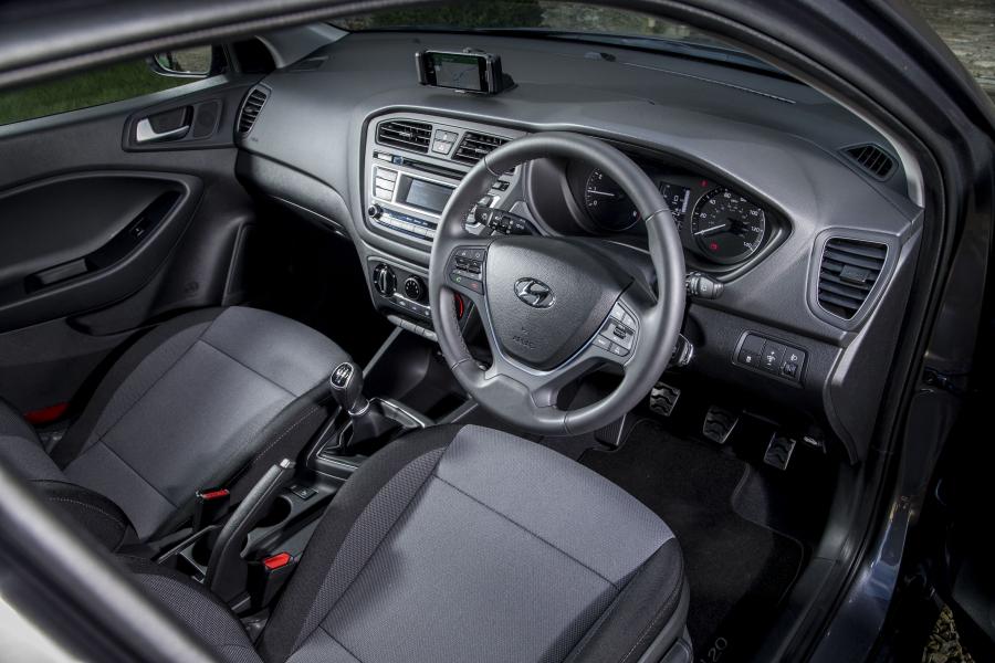 Hyundai i20 Active 2016 года  (UK) (фото 19 из 20)